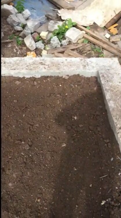 Разровнял землю