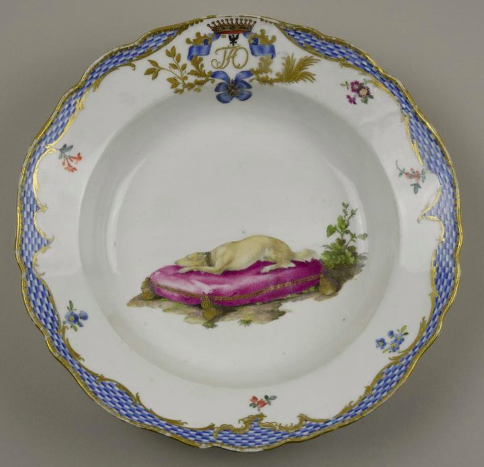Тарелка из сервиза графа А.Г. Орлова-Чесменского. Мейсенская фарфоровая мануфактура, 1769 – 1774 гг. ГИМ