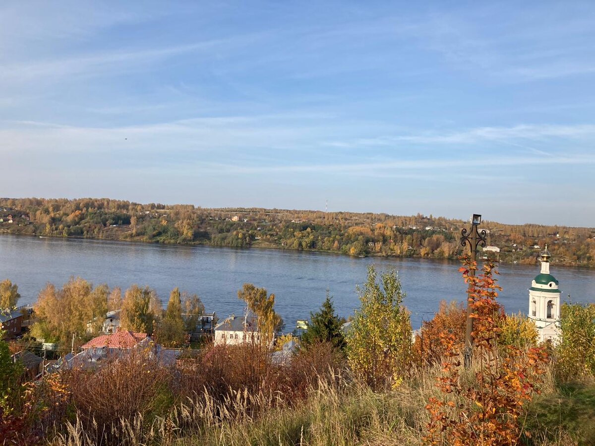 Плёс! Чем удивил и оттолкнул городок на Волге.Сколько стоит аренда жилья и  что вкусного можно отведать. | Отдыхай-ка | Дзен