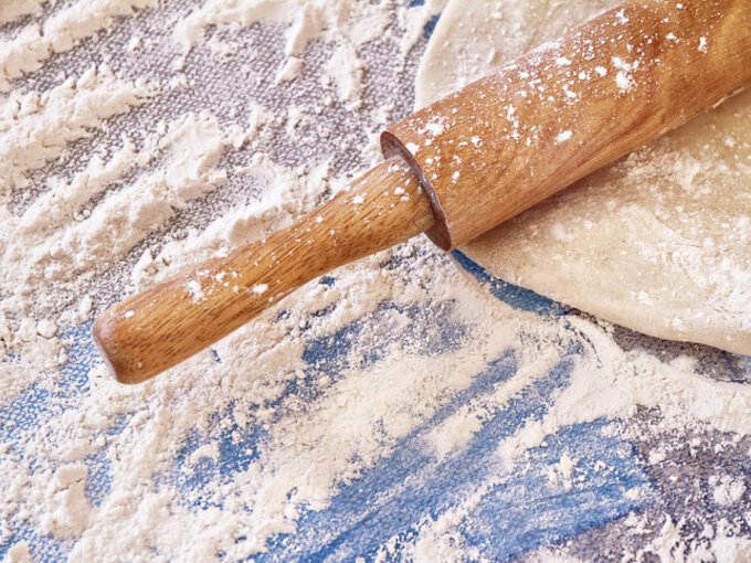 Вареники – настоящая находка для любой хозяйки. Приготовили, заморозили, и в любой момент можно их отварить, не тратя много времени. Вкус вареников зависит не только от начинки, но и от правильно приготовленного