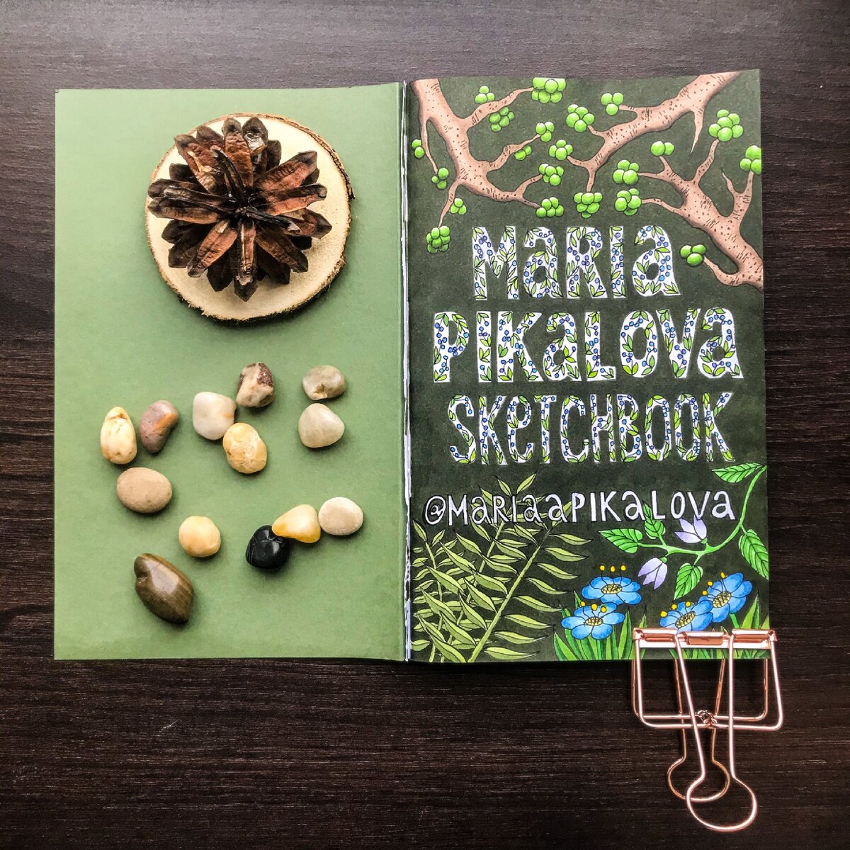 Как вы можете заметить, я люблю всякую ботанику рисовать. Это все без референсов, исключительно  из головы