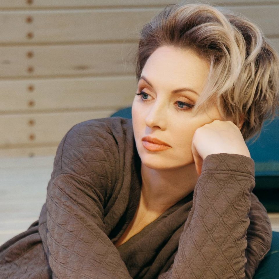 Елена Ксенофонтова