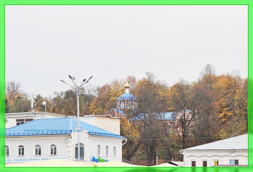 Введенская церковь-вид от Соборной площади.