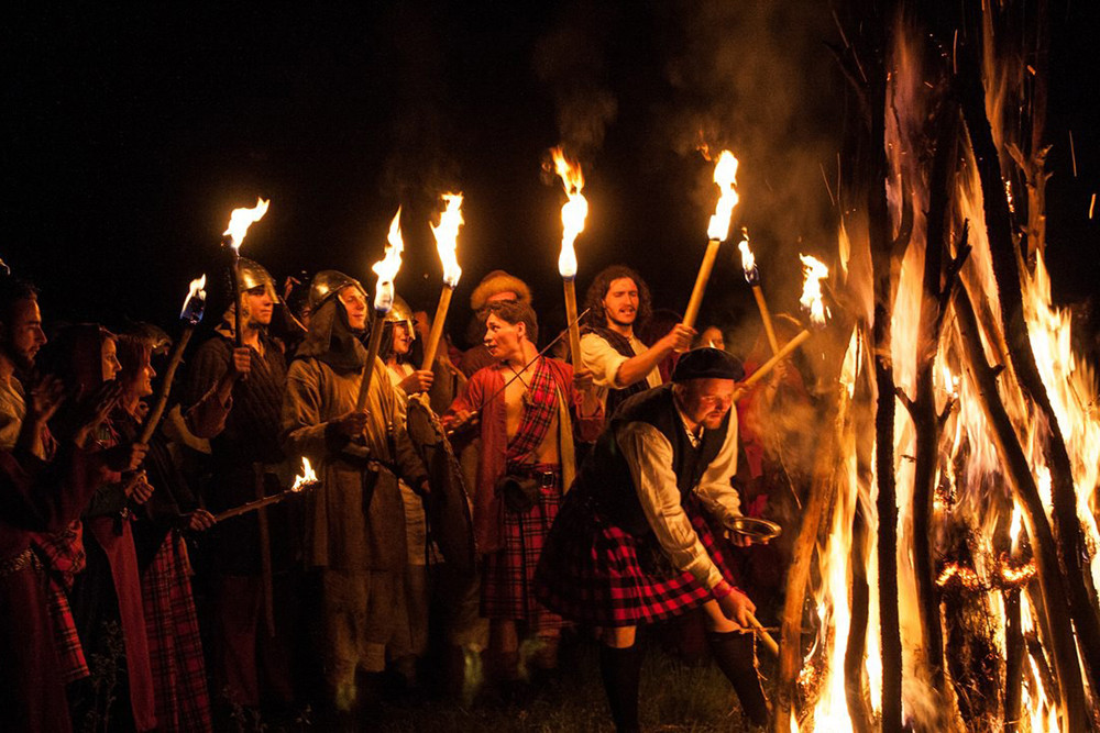 Самайн круг. Самайн как праздновать. Самайн как праздновать. Самайн как праздновать. Самайн кельтский праздник.
