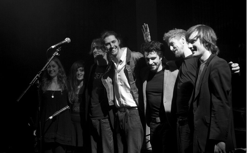 Hozier на концерте в Pepper Canister с группой (декабрь 2013) 