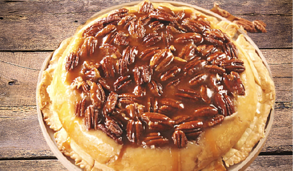 перевернутый яблочный пирог с орехами пекан