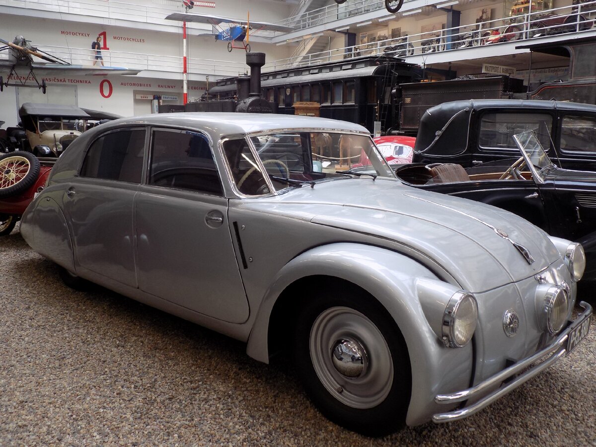 Tatra 77a, 1937 год  (фото из личного архива)