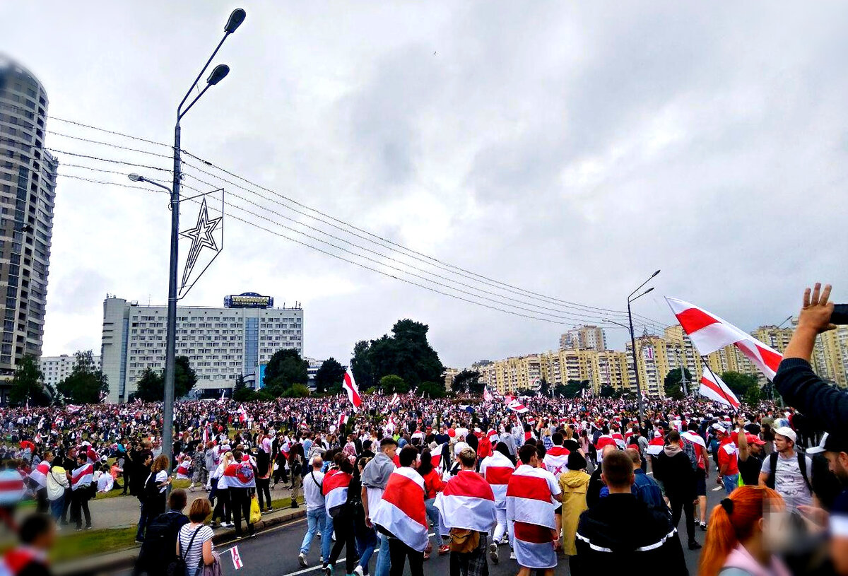 Протесты в Белоруссии и Венесуэле