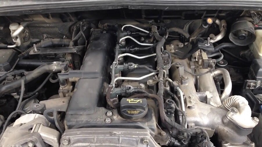 Турбодизельный двигатель Kia/Hyundai серии D4CB объемом 2.5 литра (Киа Соренто и Хендай Санта Фе) очень отзывчив к срокам и полноте объема проводимого ему технического обслуживания.