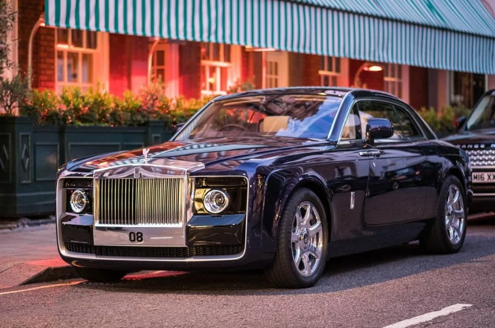 Дешевые дорогого стоят. Роллс Ройс Sweptail. Роллс Ройс Sweptail 2019. Роллс Ройс 2022. Sweptail от Rolls Royce