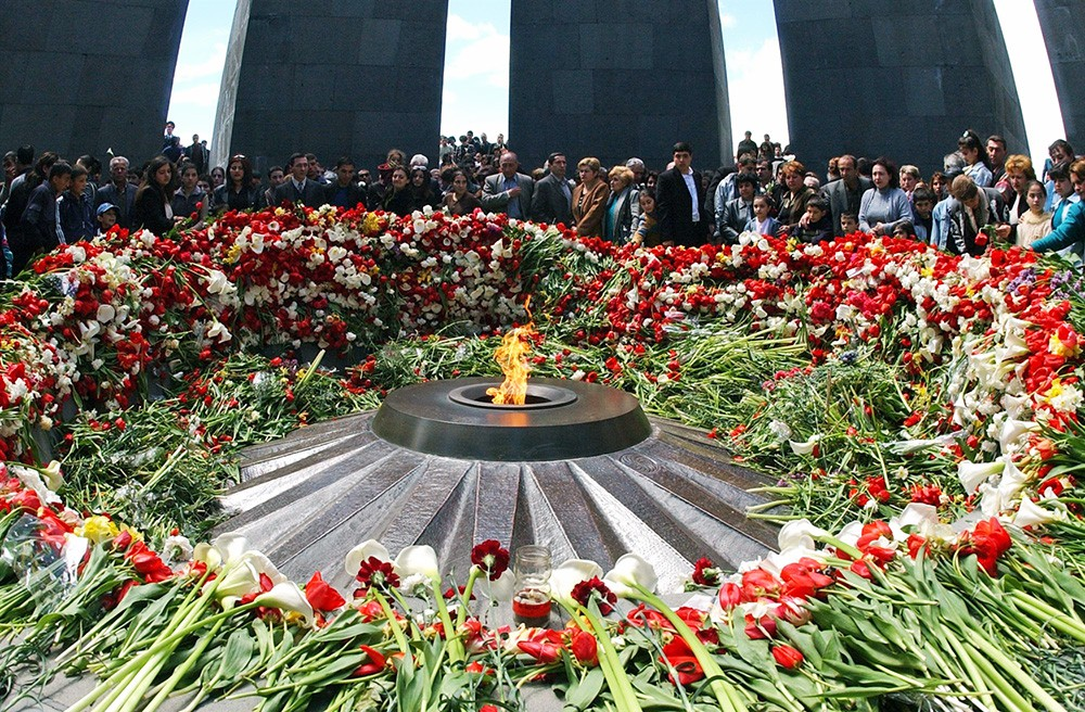 Геноцид армян память