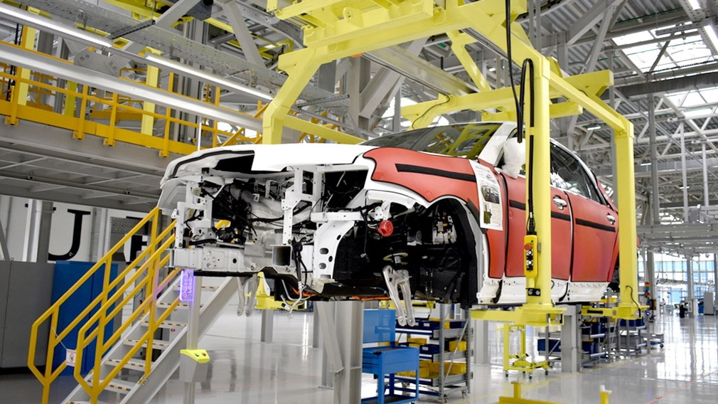 Автомобилестроительные компании. Аурус Елабуга. Автозавод Елабуга Аурус. Aurus Senat Елабуга. На заводе Aurus в Татарстане Елабуга