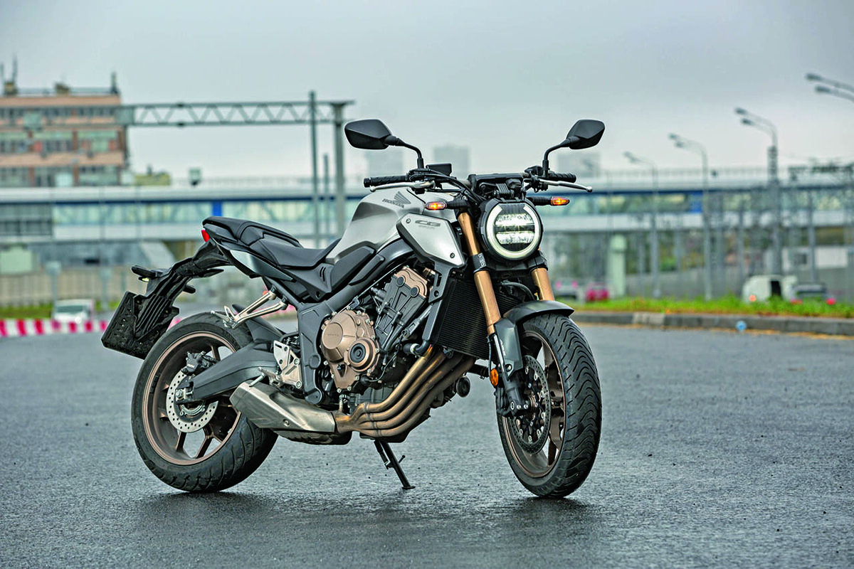 Honda CB650R 649 см3, 95 л.с., 202 кг
от 888 900 ₽