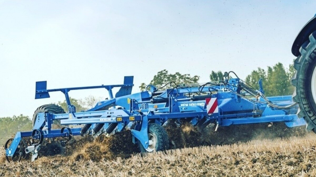 Культиватор New Holland STC с новыми лапами в работе. Фото: пресс-служба New Holland. 