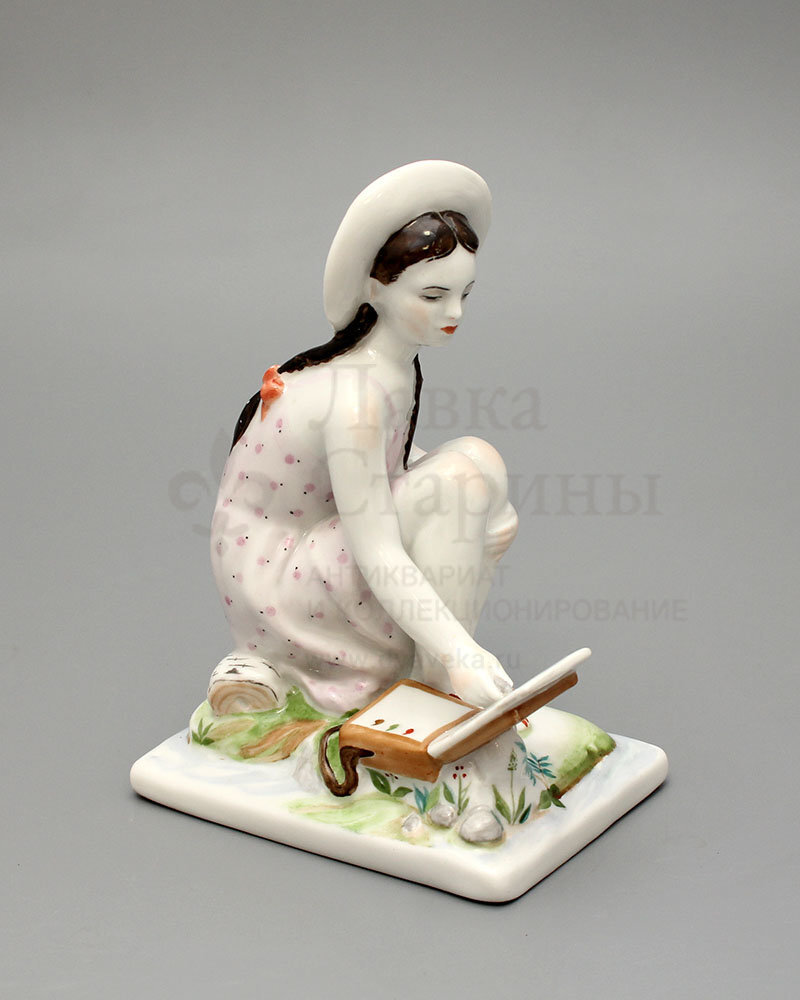 Статуэтка «На этюде», ЛФЗ, 1950-60 годы, скульптор Гендельман Е. А., художник Лупанова Е. Н., фарфор