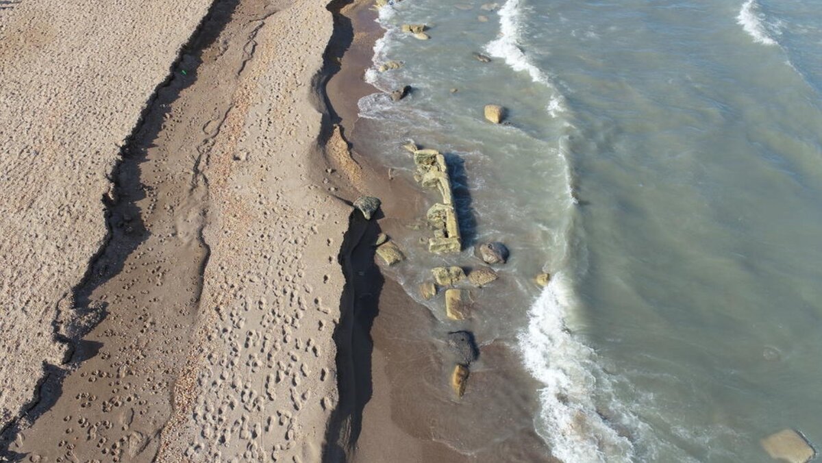 Каспийское море уходит вода