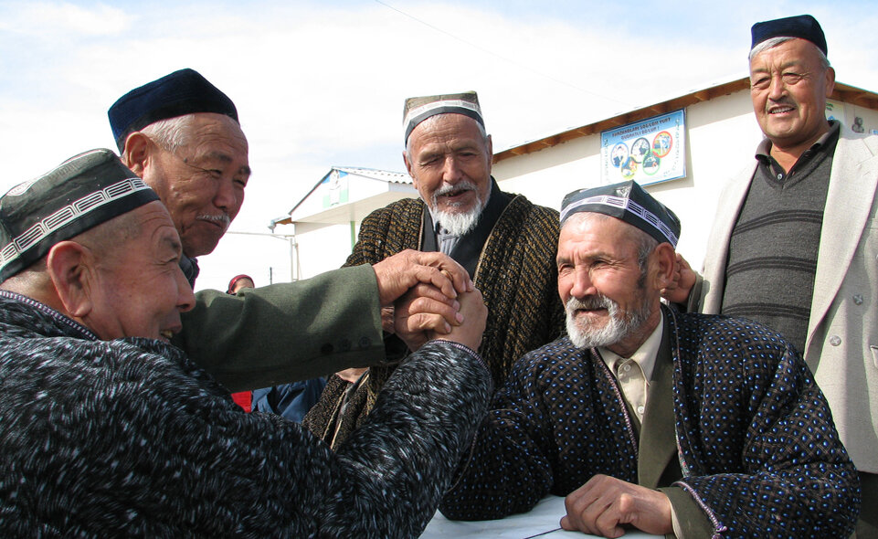 старики узбекистана. узбекистан пенсии с 2019 года. пенсия в узбекистане повышение. казахские пенсионеры. узбекские пенсионеры считают.