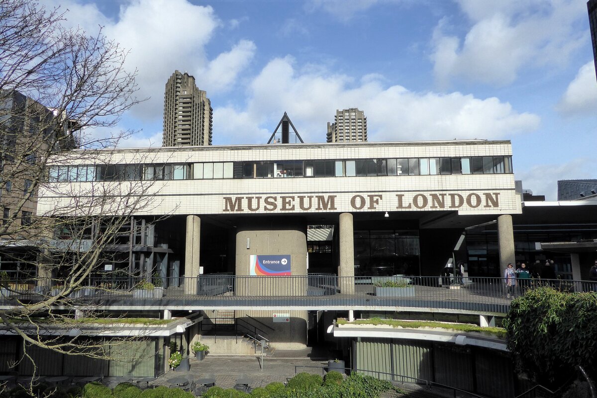 Музей лондона 5. Музей Лондона Museum of London. Музей Лондона (Museum of London) история создания. Музей в Барбикан. Музей естественных наук Лондон.