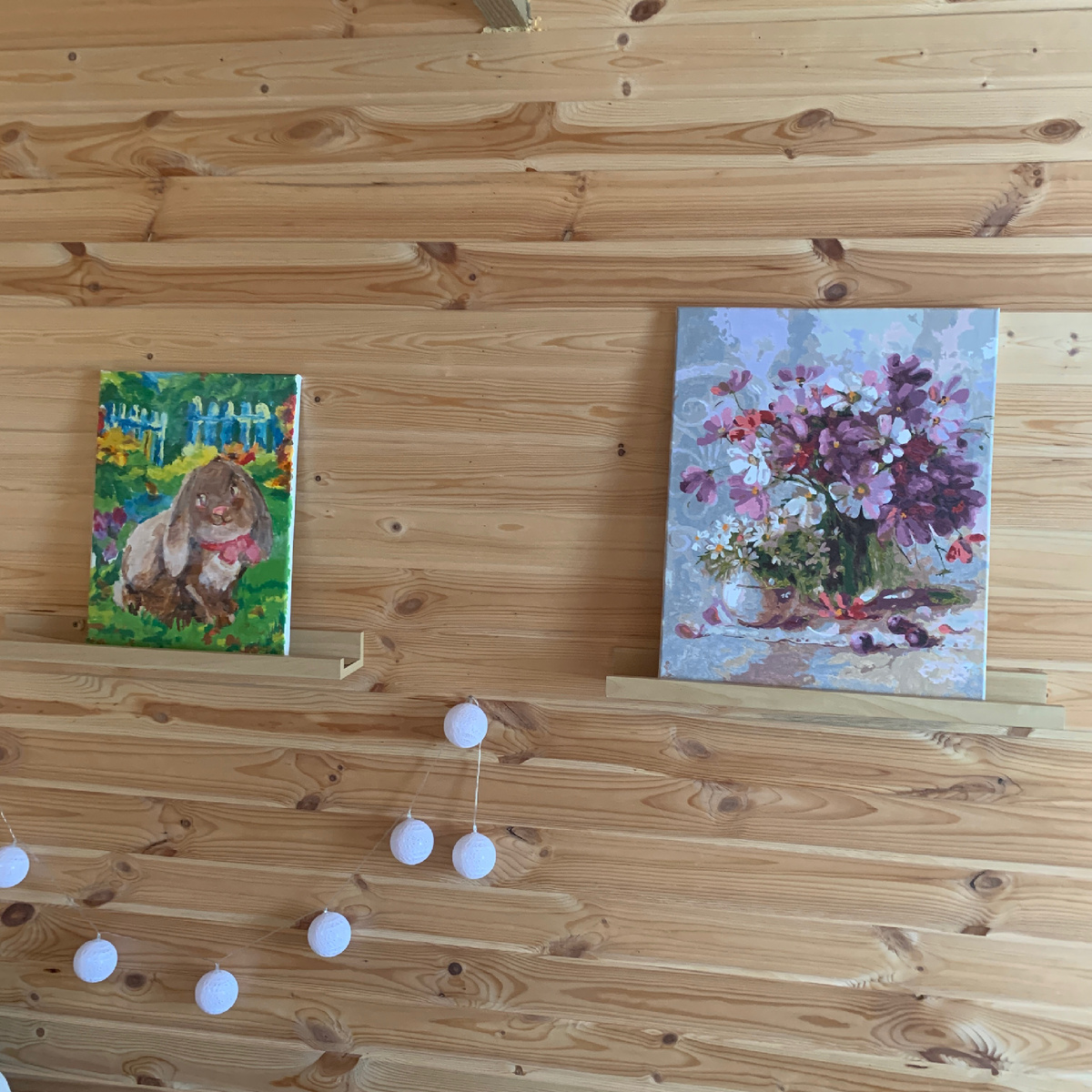 Картины на стене