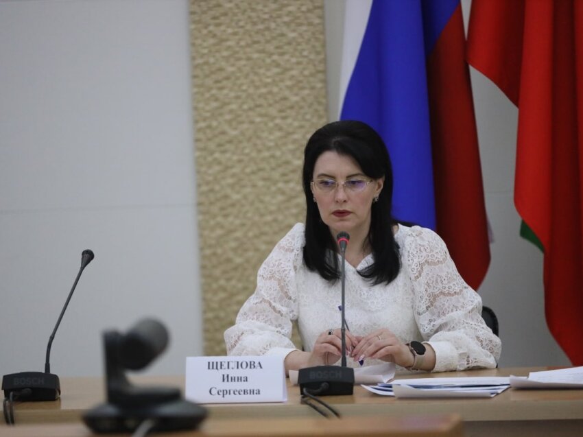 Инна Щеглова рассказала, что на бирже труда региона сейчас около 12 тысяч вакансий. Фото: Правительство Забайкальского края.