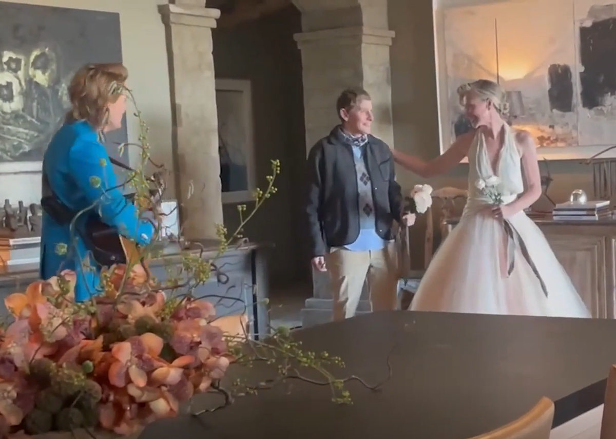 Скриншот с видео