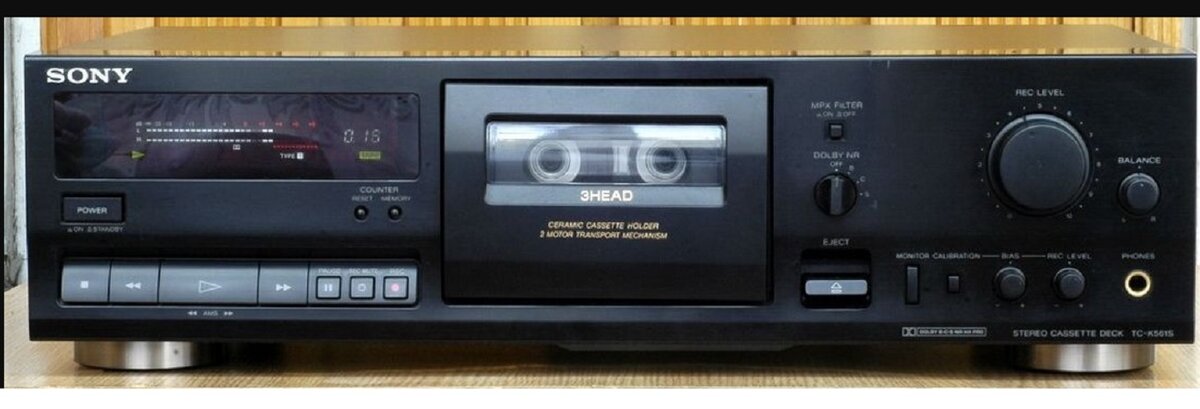 Sony tc-k815s. Hitachi d-90s лпм. Характеристики кассетных дек. Hitachi d-2200m. Характеристики кассетных дек.
