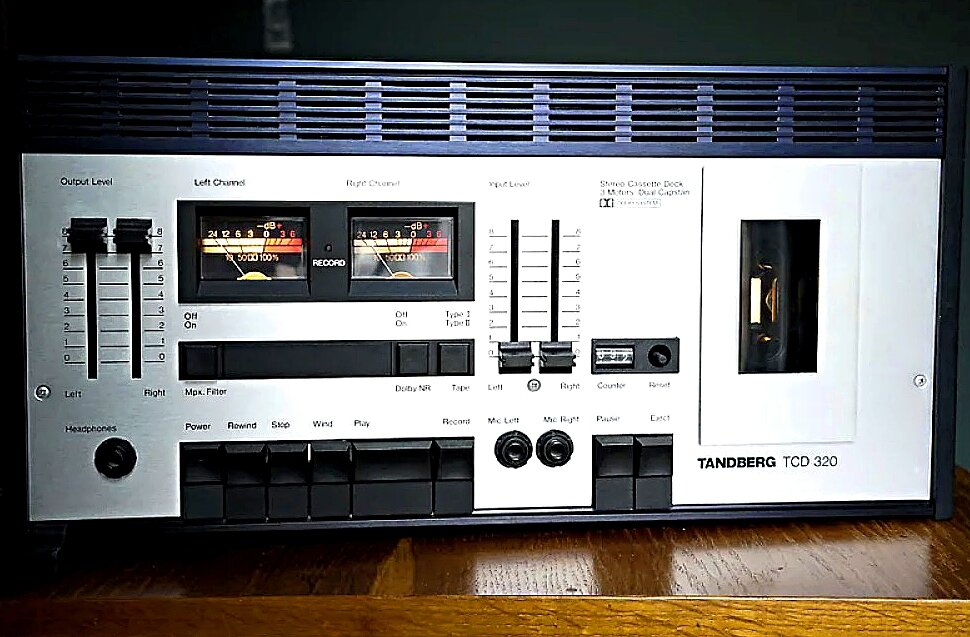 Кассетная дека Tandberg tcd 320