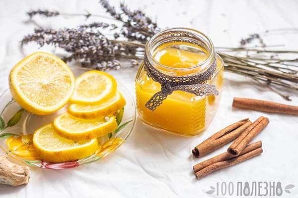 Ингредиенты для медовой воды могут быть разными, но мед нужен обязательно