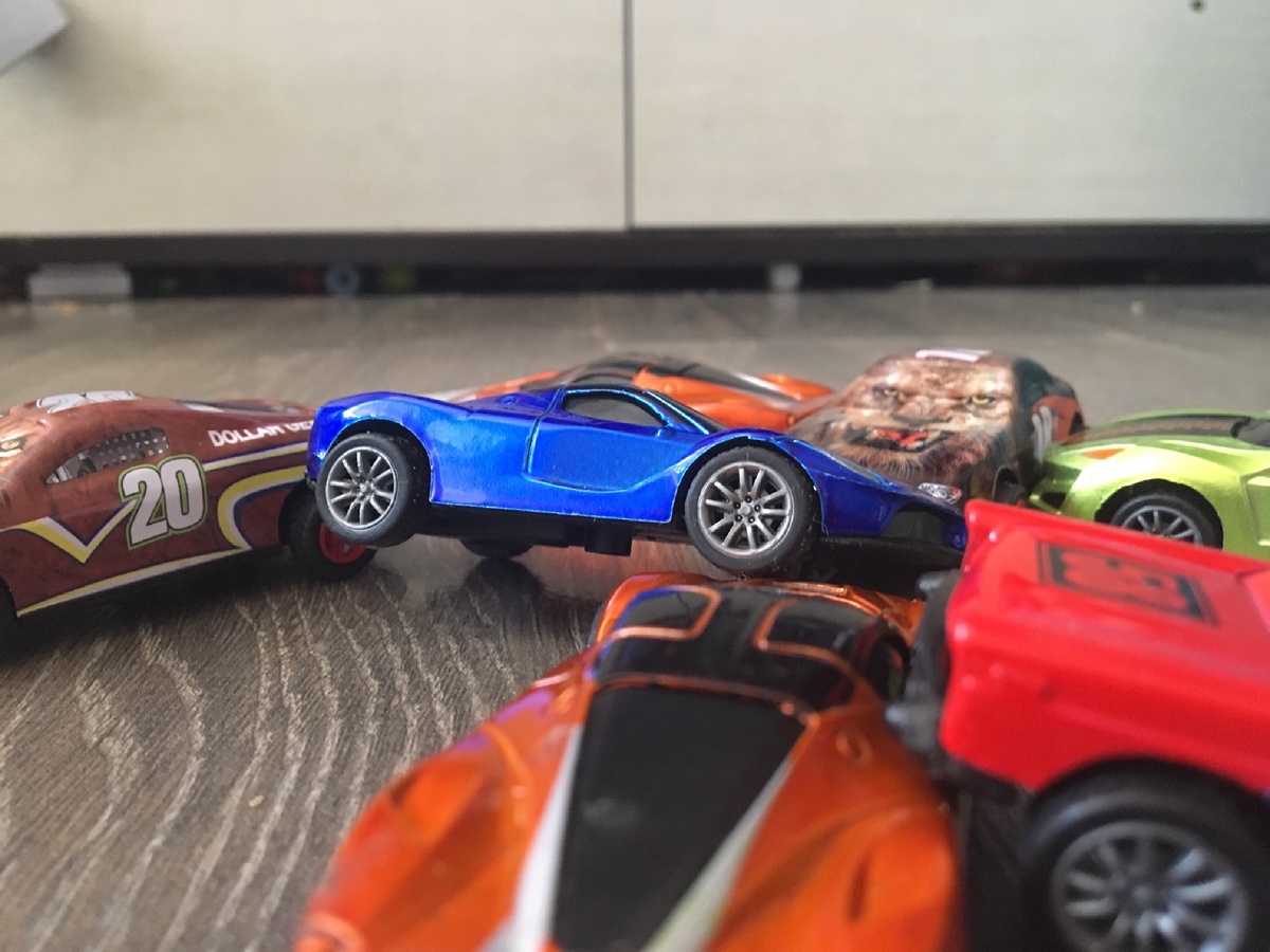 Вот такой контент. Куча-мала)