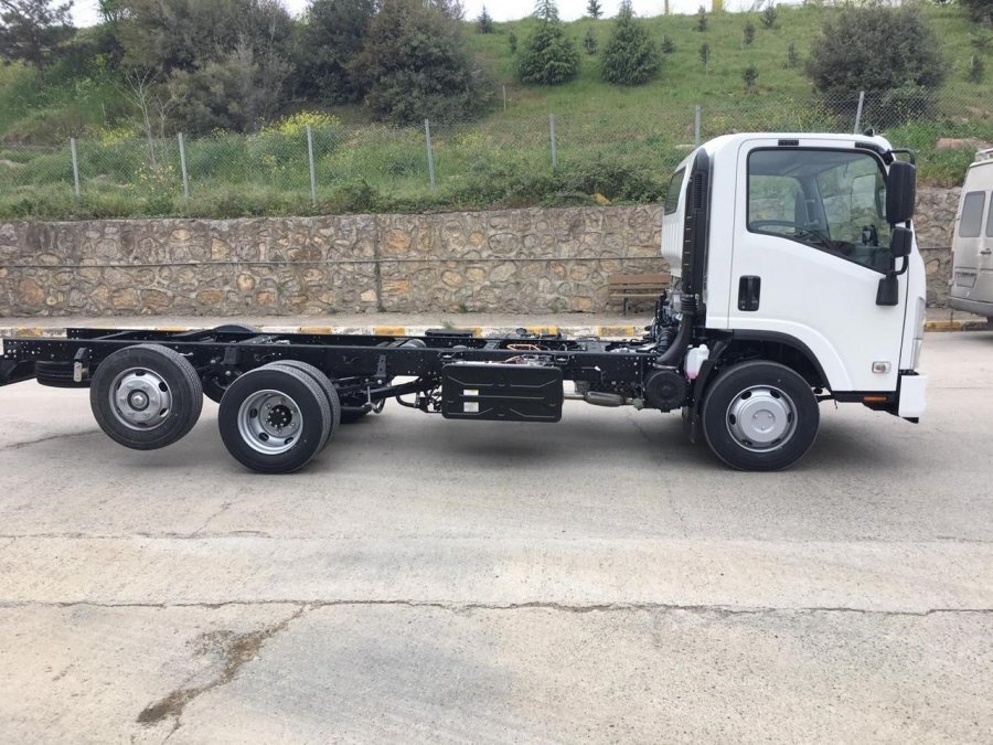 Переход от малотоннажника к среднетоннажнику - новое уникальное шасси ISUZU ELF 9.5 для России