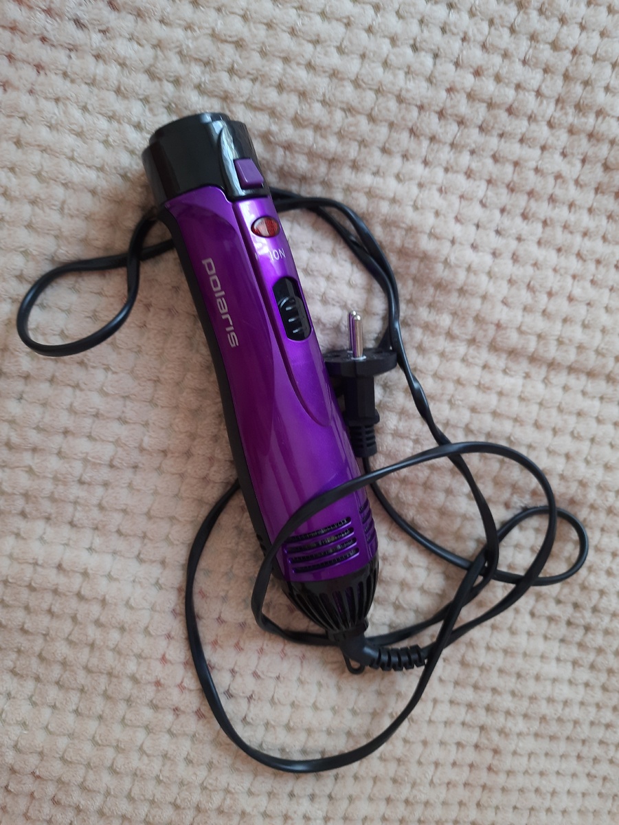 Мой уже нерабочий фен. Хватило примерно на 5 лет.