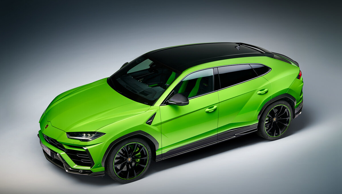 Второй в моем списке Lamborghini Urus Двигатель: V8 объемом 4,0 л (650 л.с. и 850 Нм) Разгон 0-100 км/ч: 3,6 сек. Максималка: 305 км/ч Цена: от ₽15,2 млн

