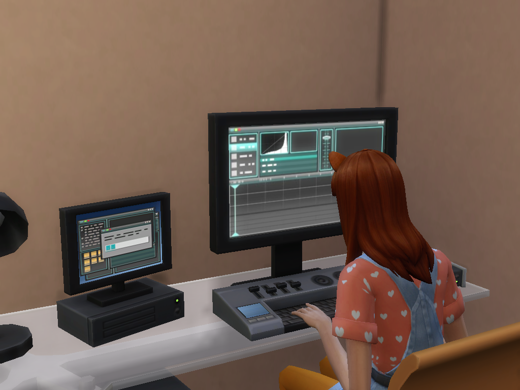 Сана монтирует новое видео для канала в Яндекс.Дзен :)