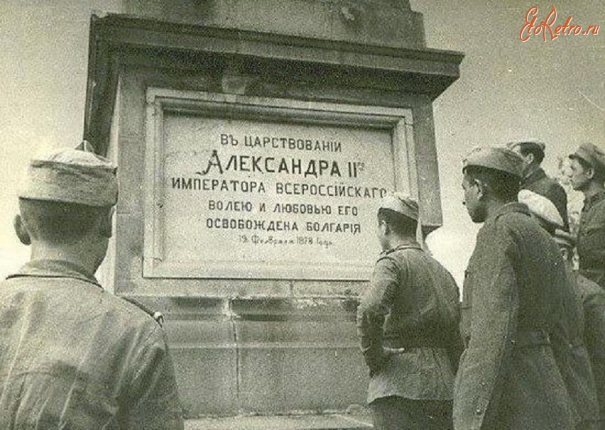 И освобождает его от