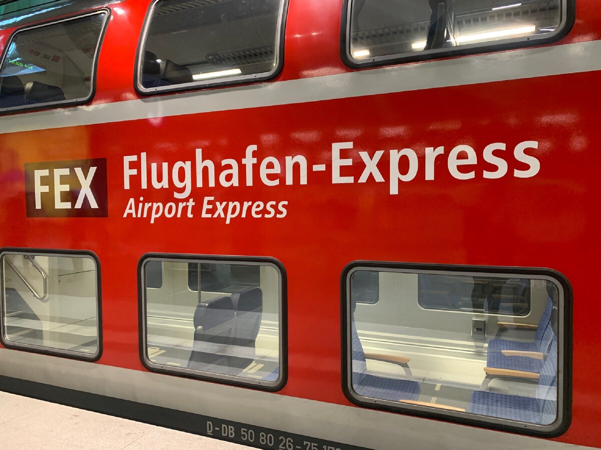 Поезд в аэропорт