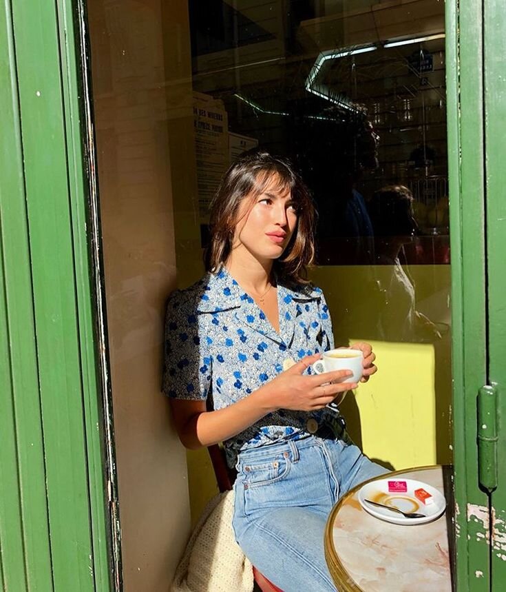 https://www.instagram.com/jeannedamas/