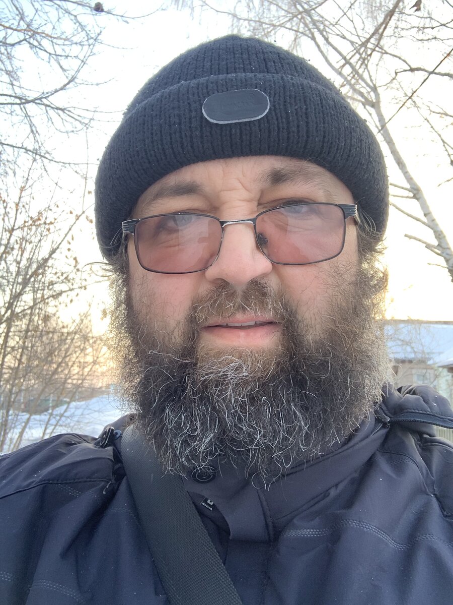 Простой городской священник. 