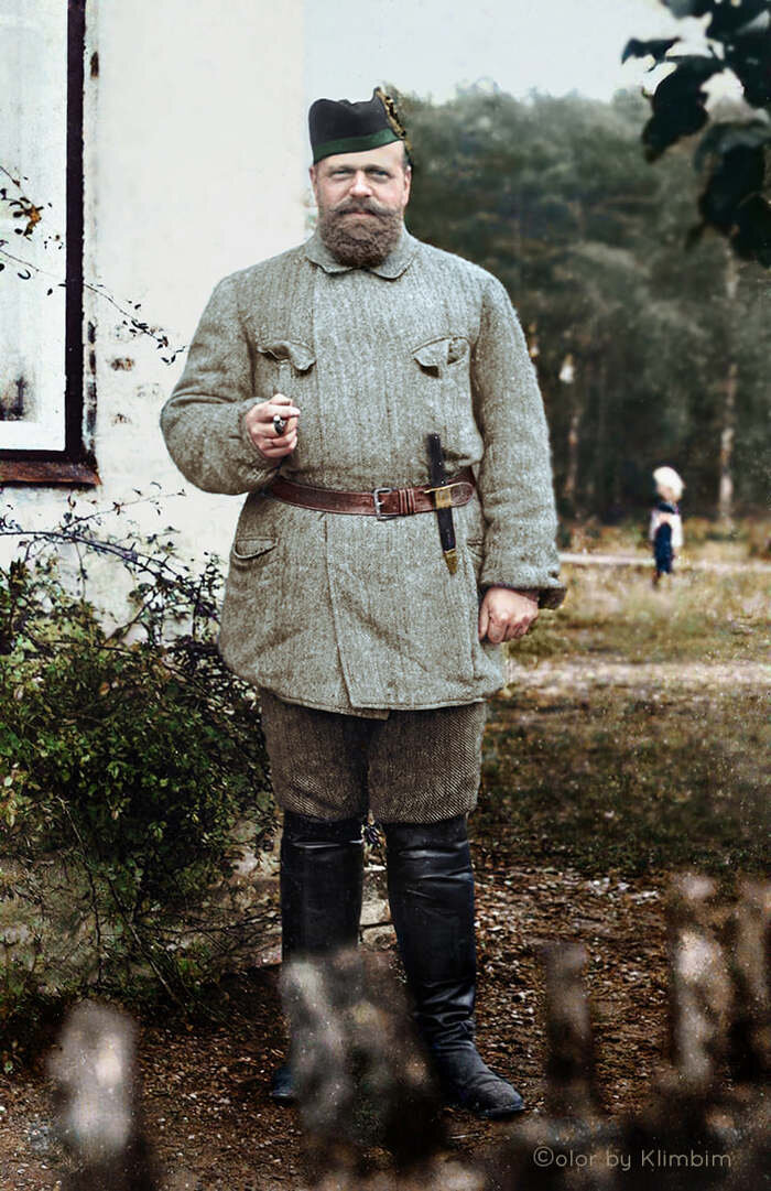 Отец Никки царь Александр lll