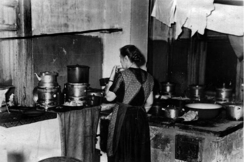 Какой была кухня почти в каждом доме во времена СССР.