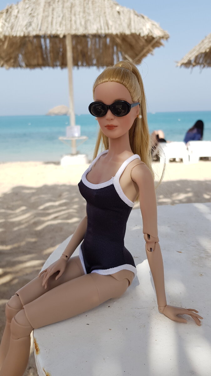 Щеголяем новым телом в старом купальнике))