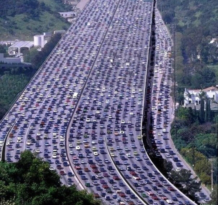 Фото:загружено из интернета пробка в Китае