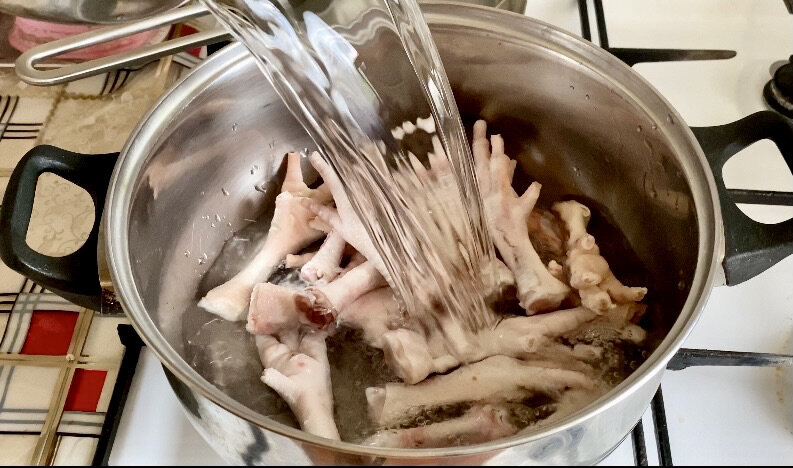 Заливаю водой