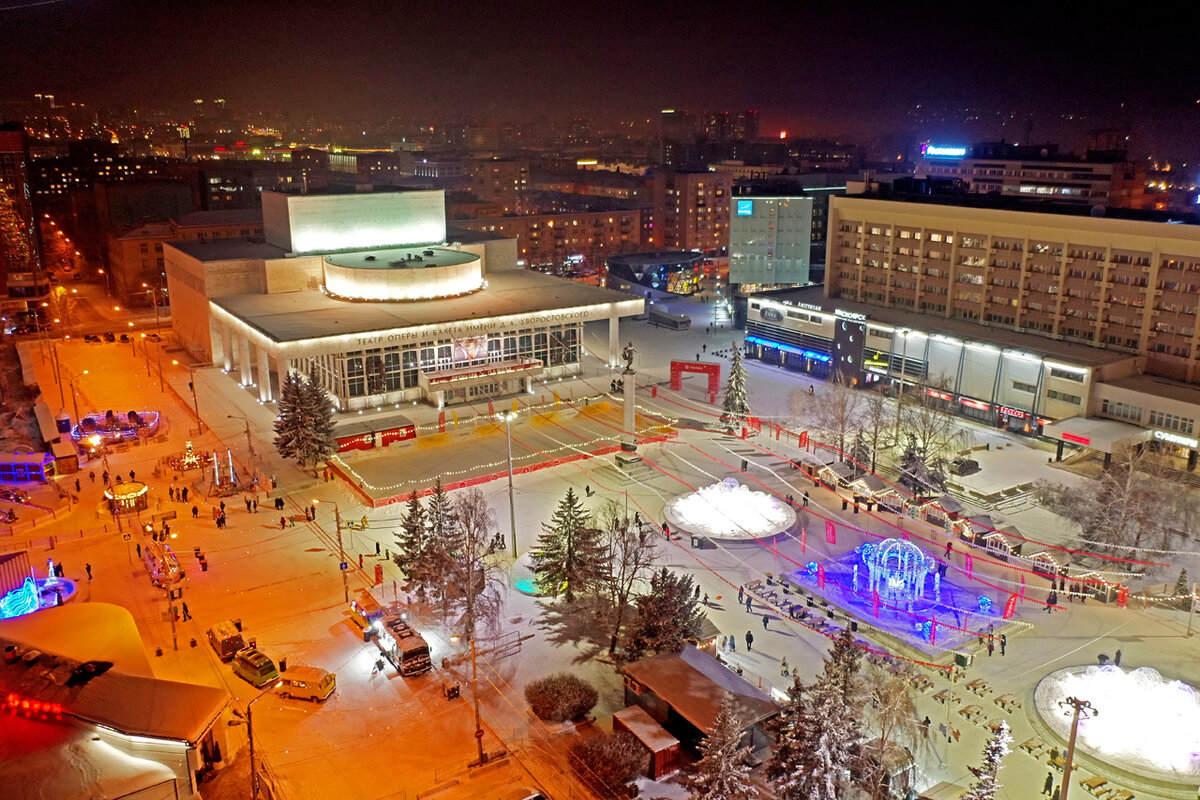 Площадь театра оперы и балета Красноярск