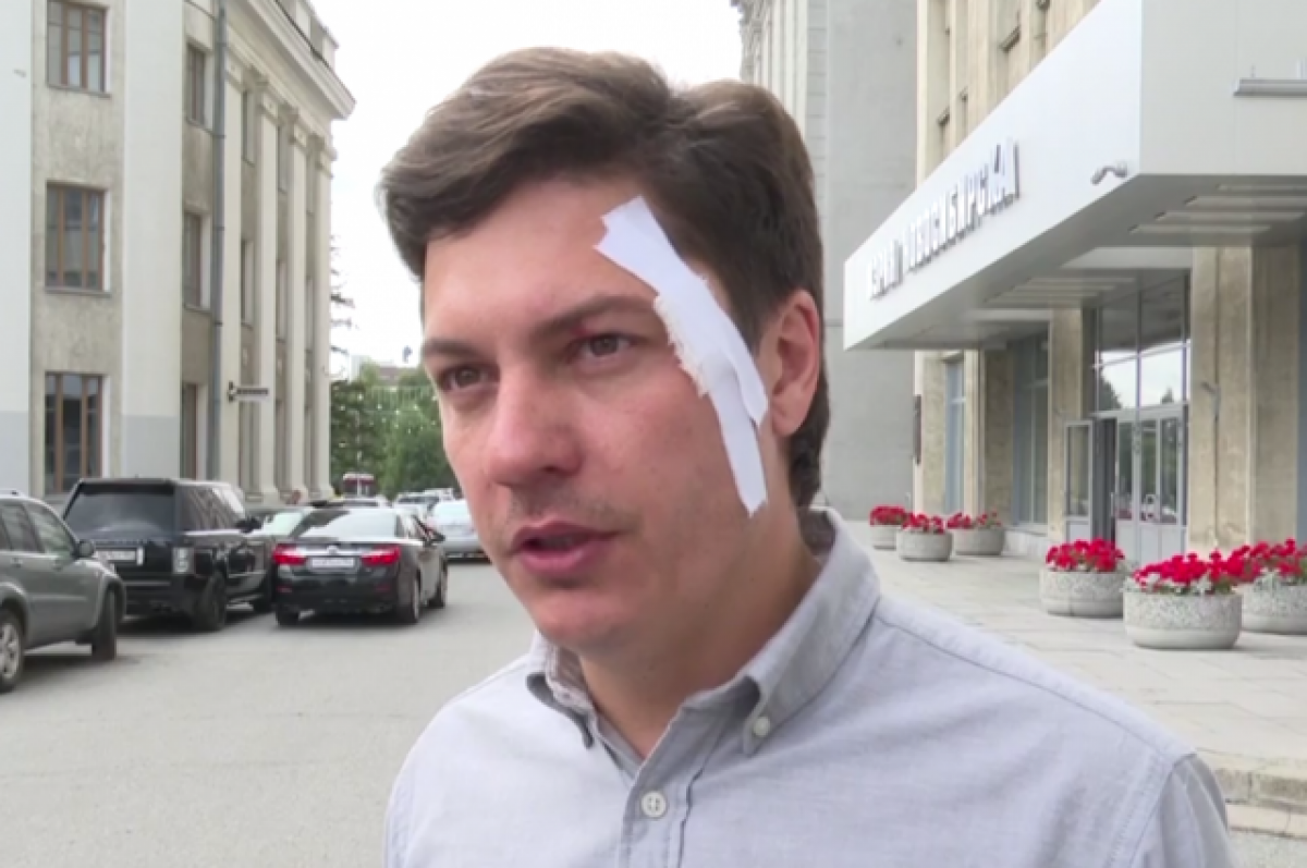    В Новосибирске отстранили от должности вице-мэра Артёма Скатова