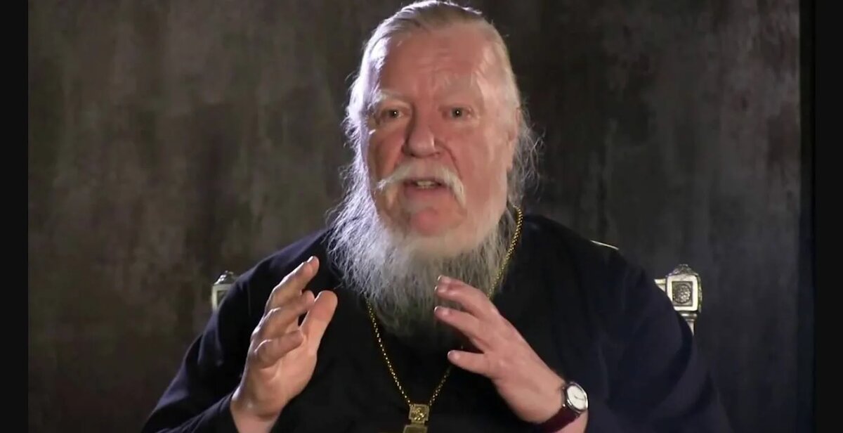 Батюшка оставил богатое наследие в проповедях и ясных ответах на сложные вопросы православных. Источник Яндекс.Картинки