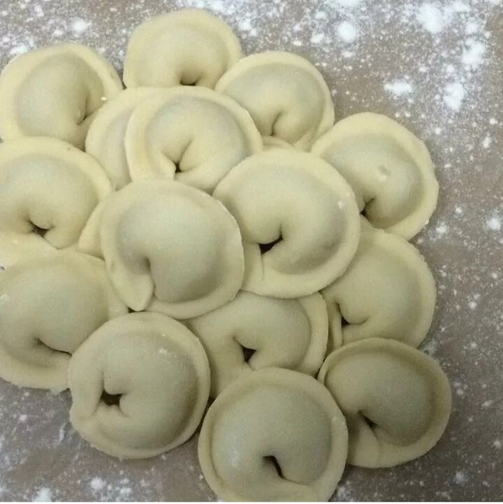 Пельмени с "дырками".
