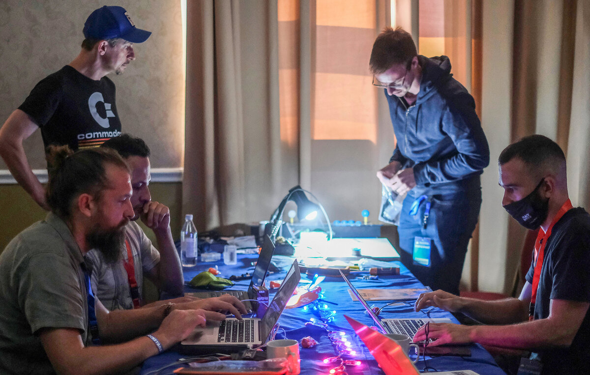 REUTERS/Jose Cabezas