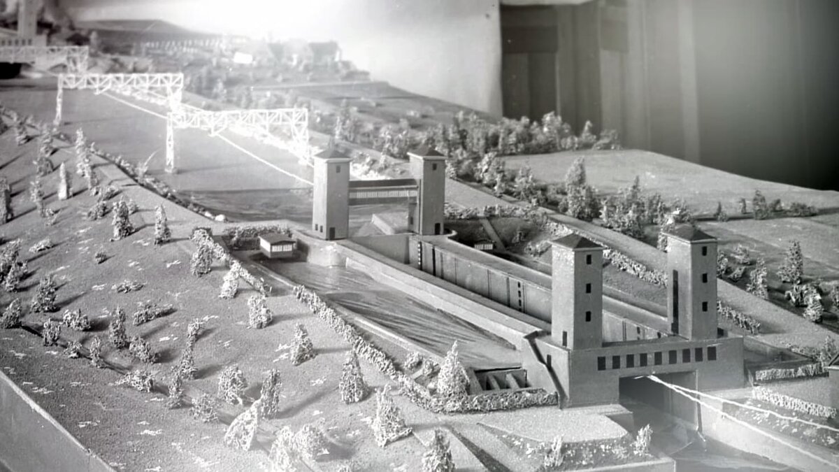 Макет шлюза