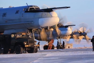    Стратегические ракетоносцы Ту-95МС ©Скриншот / видео Минобороны РФ