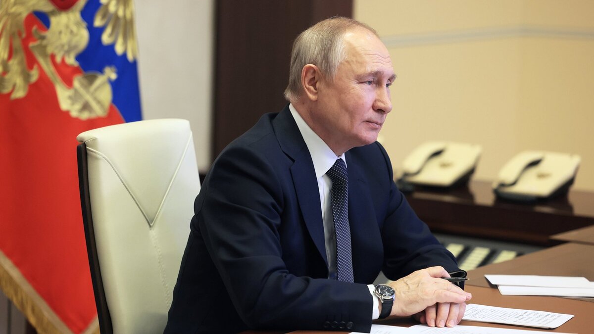    Президент РФ В. Путин принял участие в мероприятии по случаю 30-летия "Газпрома"© POOL